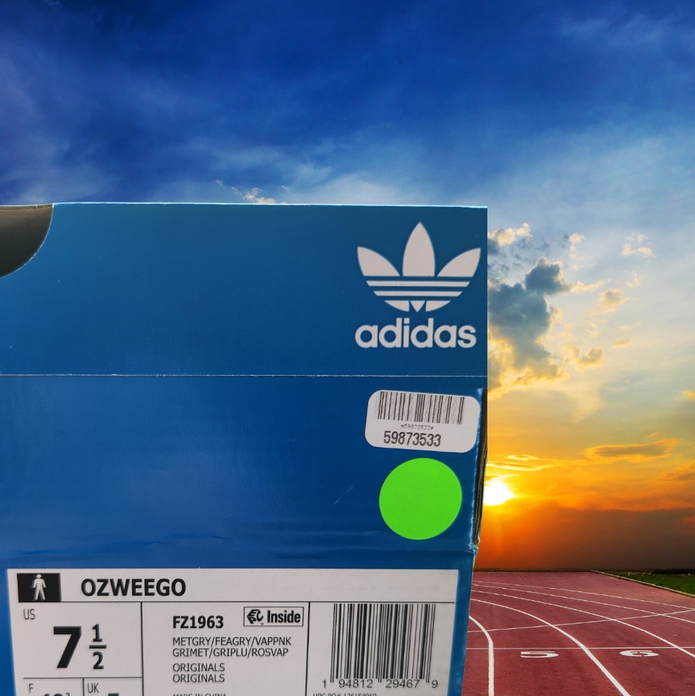 Addidas 7 1/2 US Male OZWEEGO - Picture 6 of 6